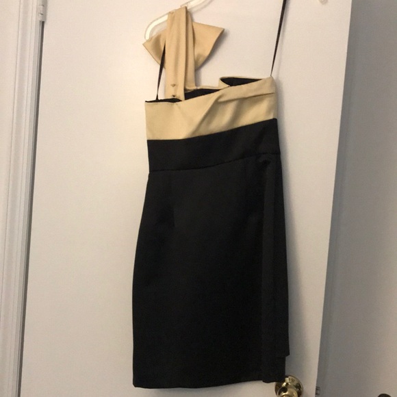 Betsy Johnson cocktail dress - Picture 2 of 2